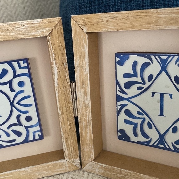 ❤️3 for $15! ❤️ Bathroom decoration, four blue and white tiles in frames. - Picture 3 of 12